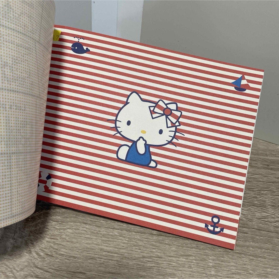 サンリオ(サンリオ)のちょこっと手作りHELLO KITTY PAPERS! 紙モノ デザペ インテリア/住まい/日用品の文房具(ノート/メモ帳/ふせん)の商品写真