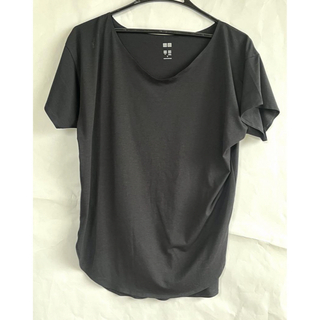 ユニクロ(UNIQLO)のユニクロ　エアイズム　黒　クール　ドライトップス　スポーツ(Tシャツ(半袖/袖なし))