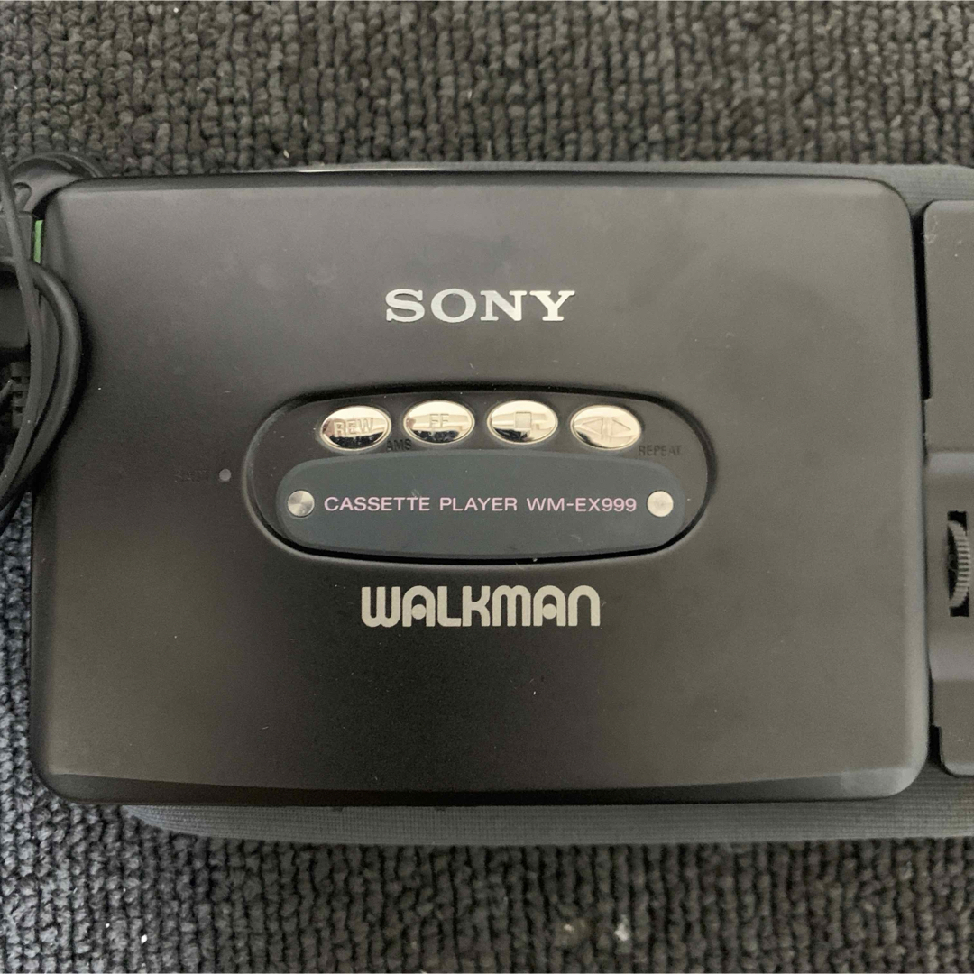 SONY(ソニー)のSONY WM-EX999 ソニー カセットウォークマン スマホ/家電/カメラのオーディオ機器(ポータブルプレーヤー)の商品写真