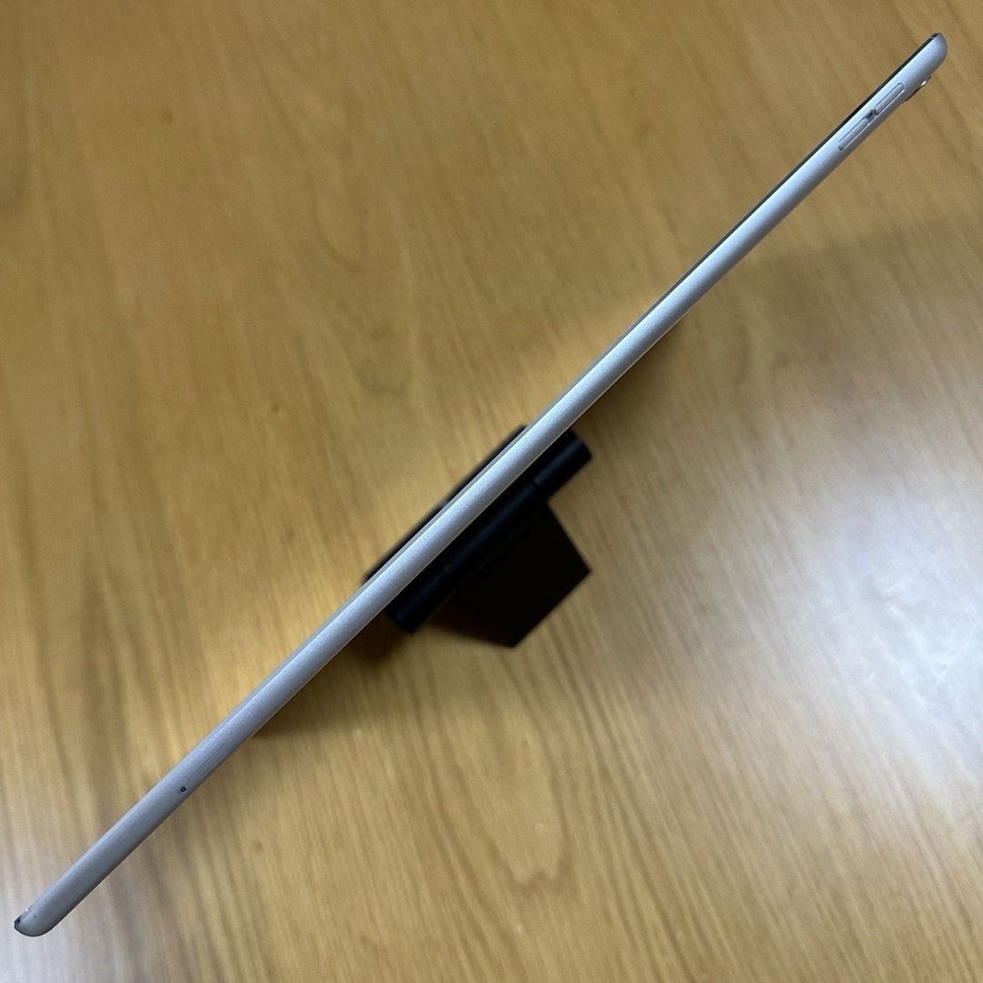 iPad(アイパッド)のiPad Pro 12.9 第2世代 Wi-Fi+Cellular 256GB スマホ/家電/カメラのPC/タブレット(タブレット)の商品写真