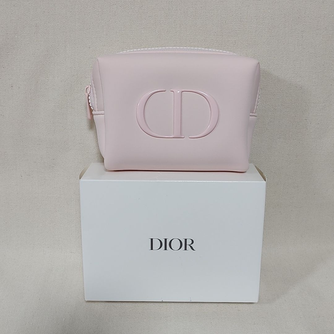 Christian Dior(クリスチャンディオール)の新品未使用 ディオール ノベルティ ポーチ ピンク 正規品 レディースのファッション小物(ポーチ)の商品写真