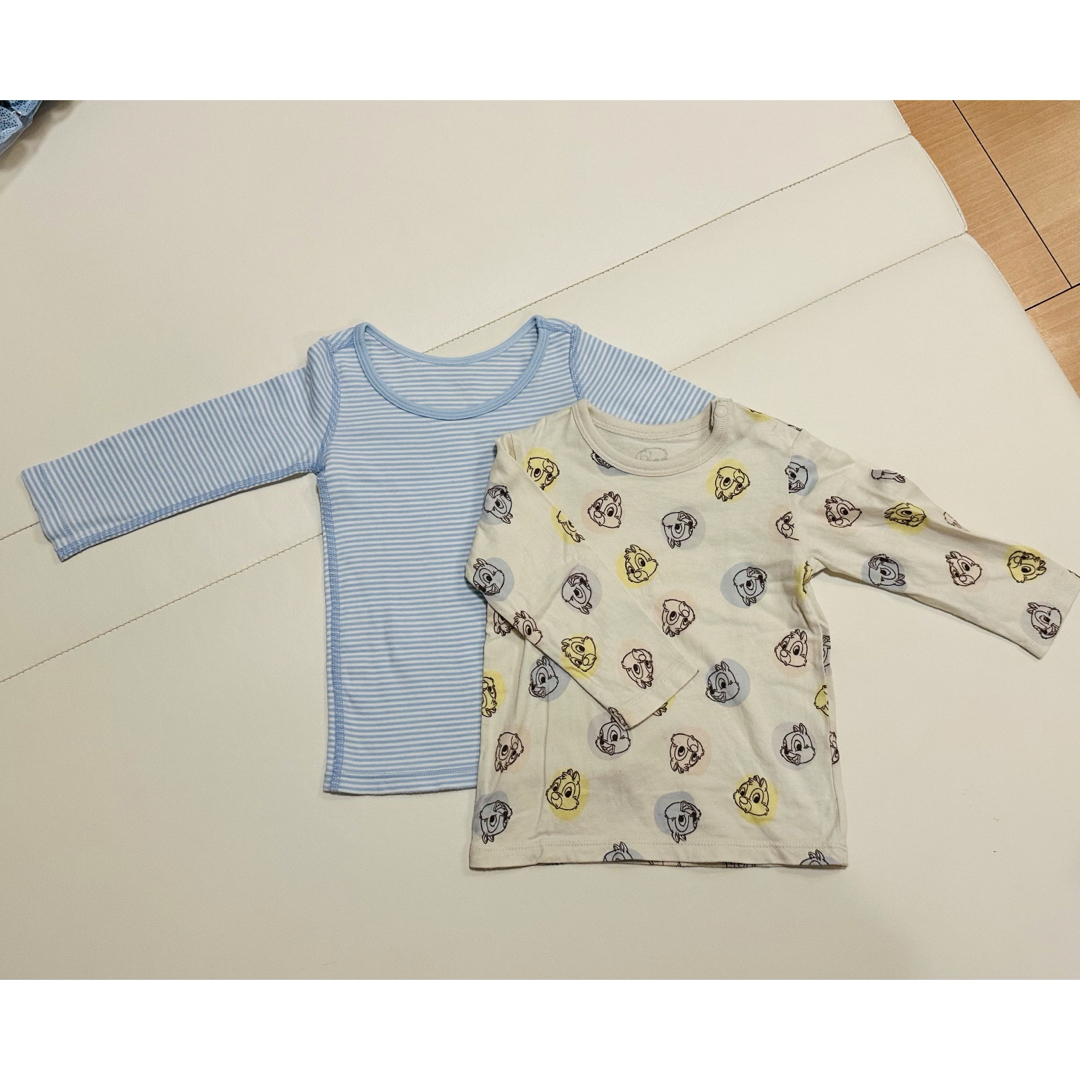 UNIQLO(ユニクロ)の【80サイズ】長袖Ｔシャツ【2枚セット】 キッズ/ベビー/マタニティのベビー服(~85cm)(Ｔシャツ)の商品写真