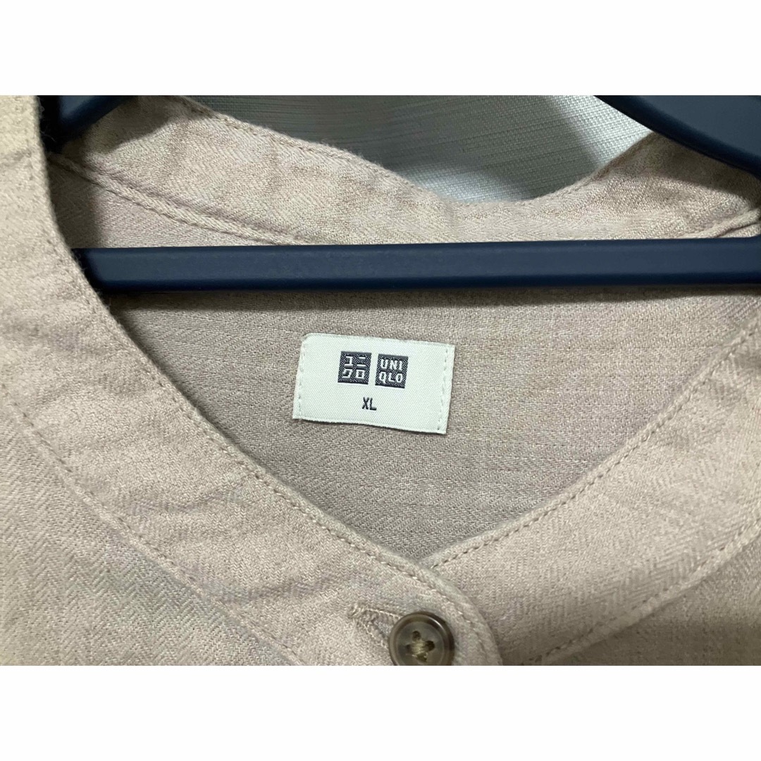 UNIQLO(ユニクロ)のユニクロ　襟なしシャツ レディースのトップス(シャツ/ブラウス(長袖/七分))の商品写真