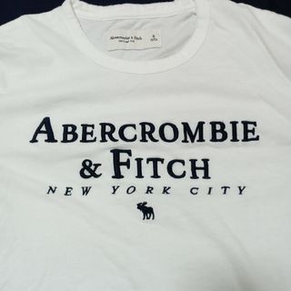 アバクロンビーアンドフィッチ(Abercrombie&Fitch)のアバクロ　Tシャツ　サイズS(Tシャツ/カットソー(半袖/袖なし))