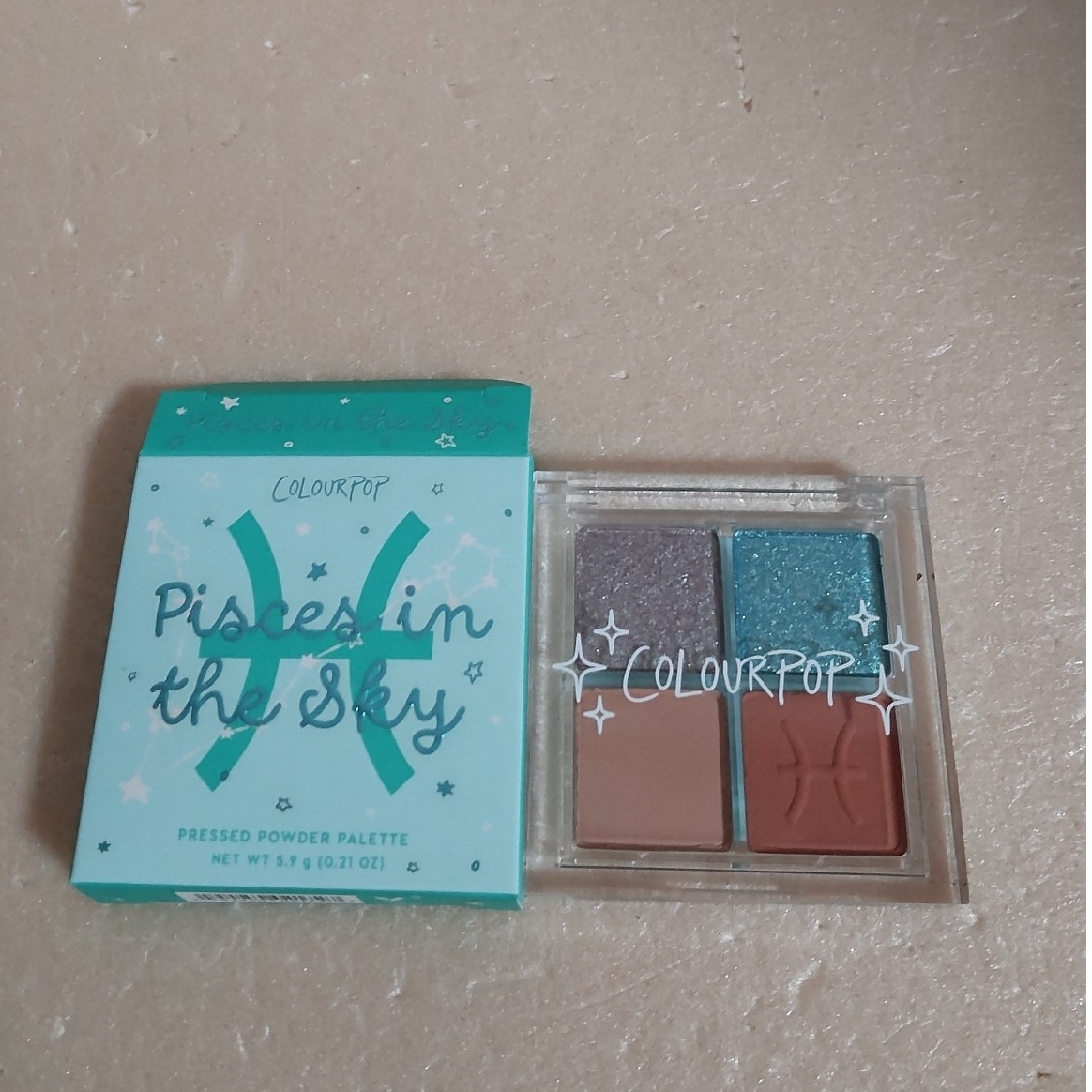 colourpop(カラーポップ)の【未使用※】カラーポップ　プレスドパウダーパレット魚座Pisces In the コスメ/美容のベースメイク/化粧品(アイシャドウ)の商品写真