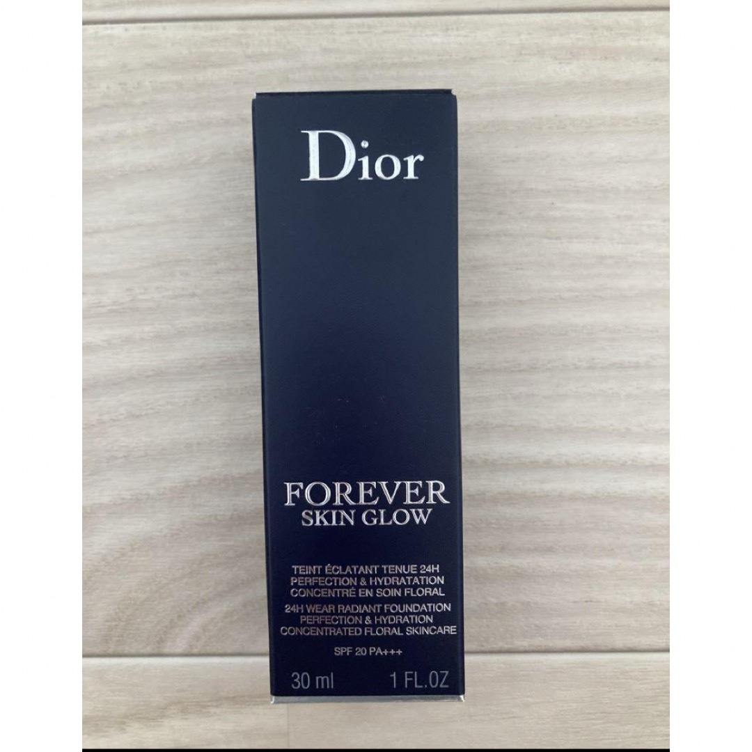 Dior(ディオール)のディオールスキン フォーエヴァー フルイド グロウ (SPF 20/PA+++) コスメ/美容のベースメイク/化粧品(ファンデーション)の商品写真