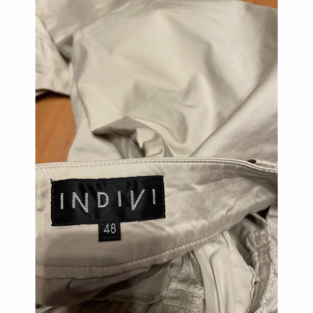 INDIVI(インディヴィ)の【INDIVI】シャーリング パンツ(サイズ48) レディースのパンツ(クロップドパンツ)の商品写真