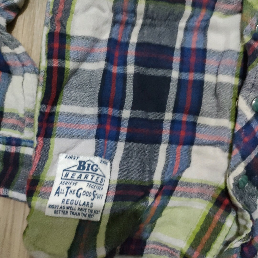 子供 ネルシャツ 長袖シャツ 100cm キッズ/ベビー/マタニティのキッズ服男の子用(90cm~)(Tシャツ/カットソー)の商品写真