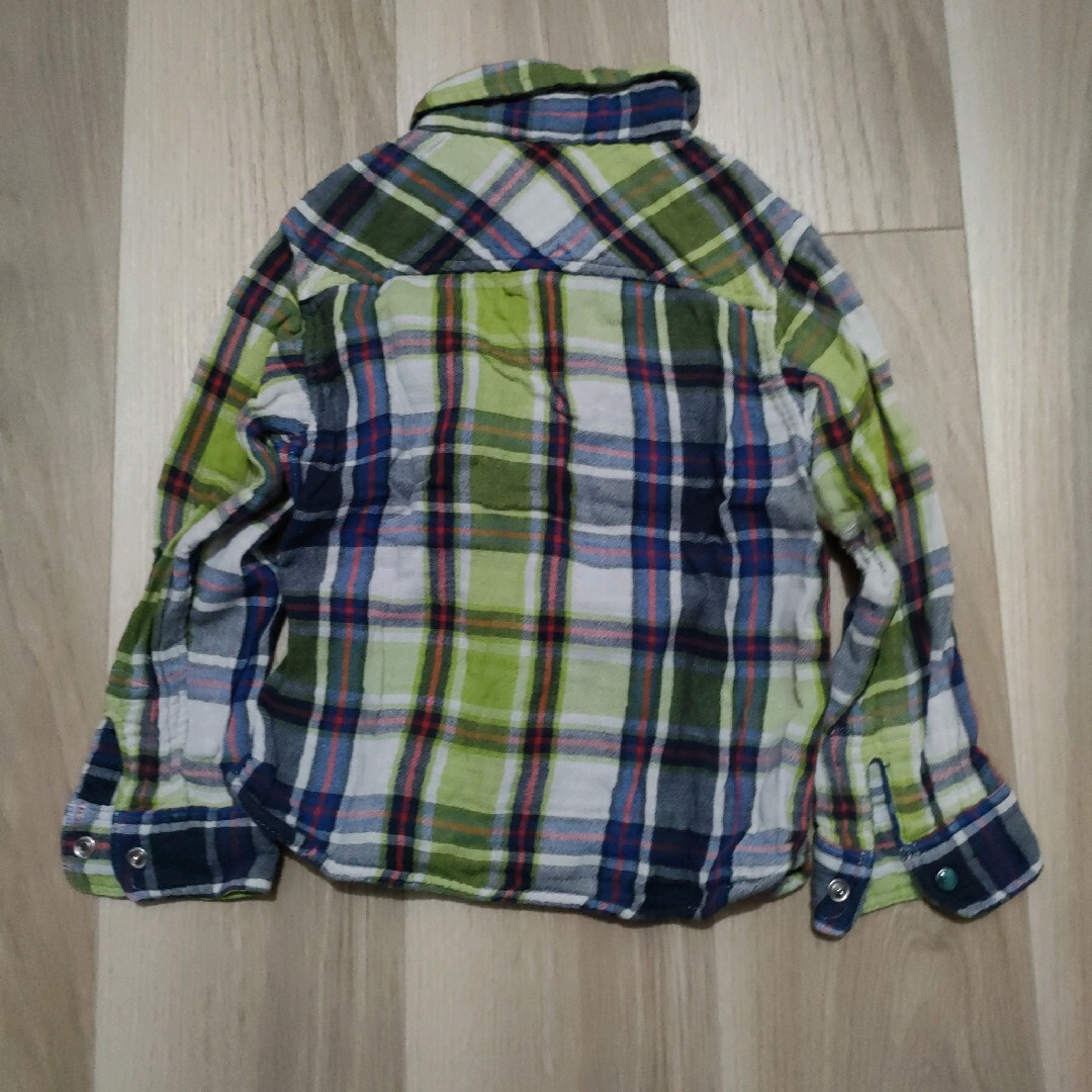 子供 ネルシャツ 長袖シャツ 100cm キッズ/ベビー/マタニティのキッズ服男の子用(90cm~)(Tシャツ/カットソー)の商品写真