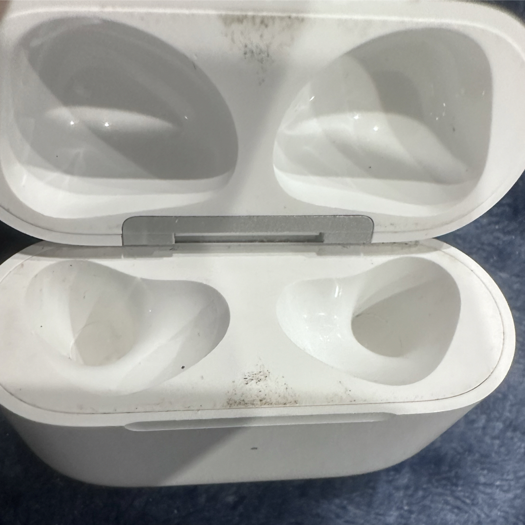 Apple(アップル)のAirPods 第3世代 商談中 スマホ/家電/カメラのスマホアクセサリー(その他)の商品写真