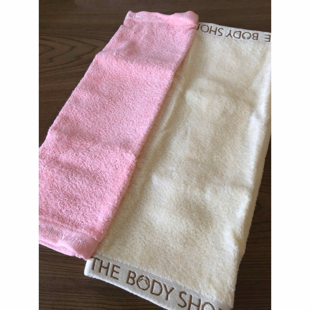 THE BODY SHOP(ザボディショップ)のTHE BODY SHOPのウォッシュタオル(未使用品)2枚 インテリア/住まい/日用品の日用品/生活雑貨/旅行(タオル/バス用品)の商品写真