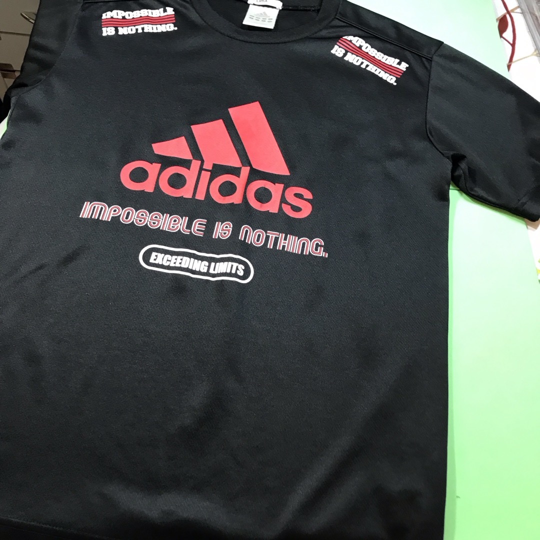 adidas(アディダス)のアディダス…男の子半袖Tシャツ…(150センチ) キッズ/ベビー/マタニティのキッズ服男の子用(90cm~)(Tシャツ/カットソー)の商品写真