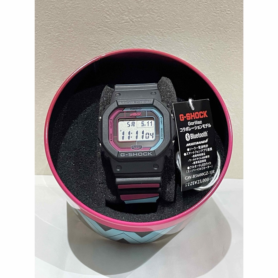 G-SHOCK(ジーショック)のG-SHOCK × GORILLAZ コラボモデル GW-B5600GZ-1JR メンズの時計(腕時計(デジタル))の商品写真