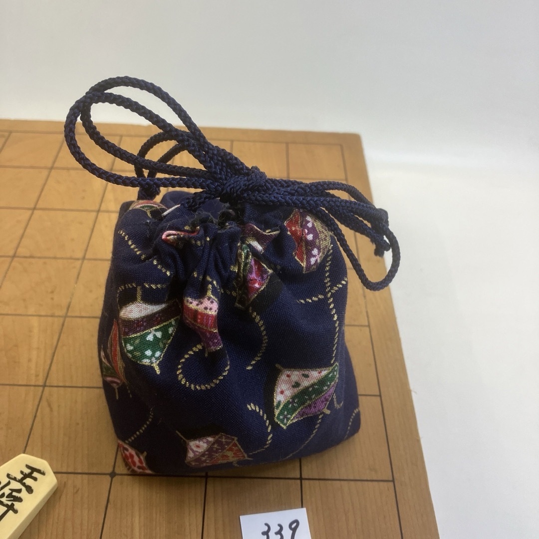 A cute bag . Ａspin駒袋:持ち運びが便利な巾着タイプNo.339 エンタメ/ホビーのテーブルゲーム/ホビー(囲碁/将棋)の商品写真