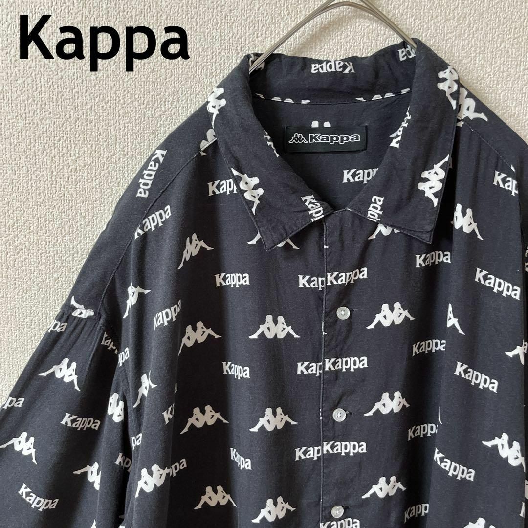 Kappa(カッパ)のO3 カッパ　ブランドパターン柄シャツ　半袖　オープンカラー　Mメンズ 黒 メンズのトップス(Tシャツ/カットソー(半袖/袖なし))の商品写真