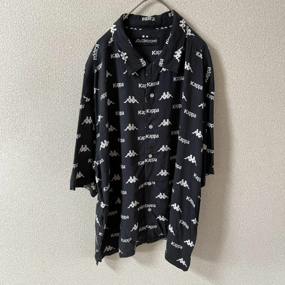 Kappa(カッパ)のO3 カッパ　ブランドパターン柄シャツ　半袖　オープンカラー　Mメンズ 黒 メンズのトップス(Tシャツ/カットソー(半袖/袖なし))の商品写真