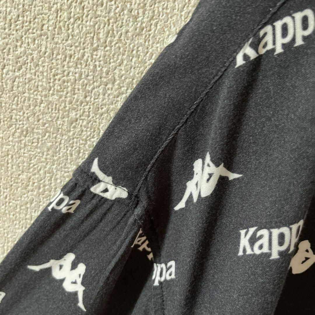 Kappa(カッパ)のO3 カッパ　ブランドパターン柄シャツ　半袖　オープンカラー　Mメンズ 黒 メンズのトップス(Tシャツ/カットソー(半袖/袖なし))の商品写真