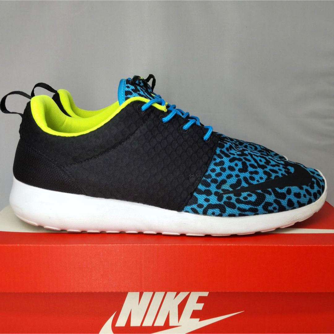 NIKE(ナイキ)のナイキ ローシラン NIKE ROSHERUN FB メンズの靴/シューズ(スニーカー)の商品写真