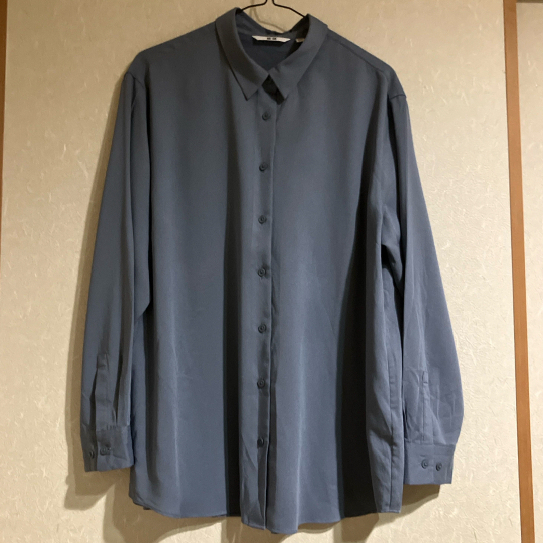 UNIQLO(ユニクロ)のユニクロ　レーヨン　ブラウス　xxl グレー レディースのトップス(シャツ/ブラウス(長袖/七分))の商品写真