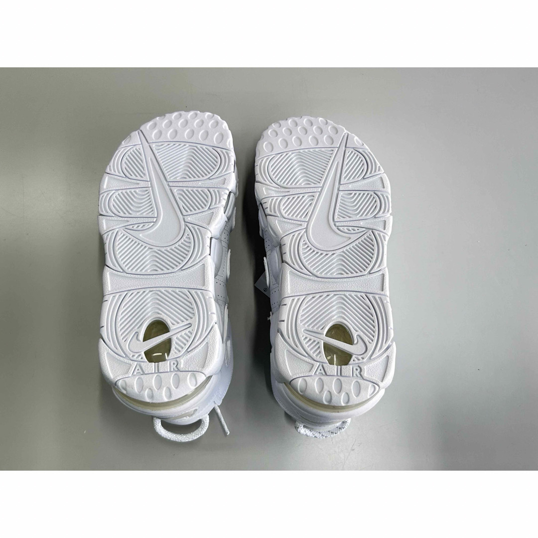 NIKE(ナイキ)の26cm Nike Air More Uptempo エアモアアップテンポ 白 メンズの靴/シューズ(スニーカー)の商品写真