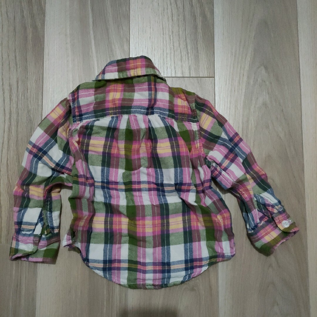 ベビーギャップ 子供 長袖チェック柄シャツ 90cm キッズ/ベビー/マタニティのキッズ服男の子用(90cm~)(ブラウス)の商品写真