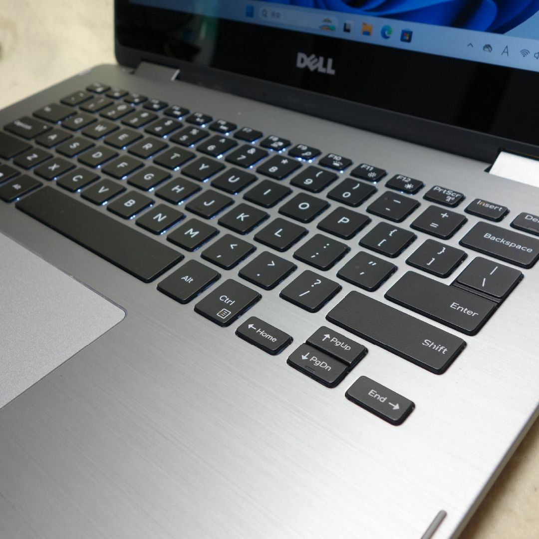 DELL(デル)のInspiron 7368◆Core i7-6500U/SSD 512G/8G スマホ/家電/カメラのPC/タブレット(ノートPC)の商品写真