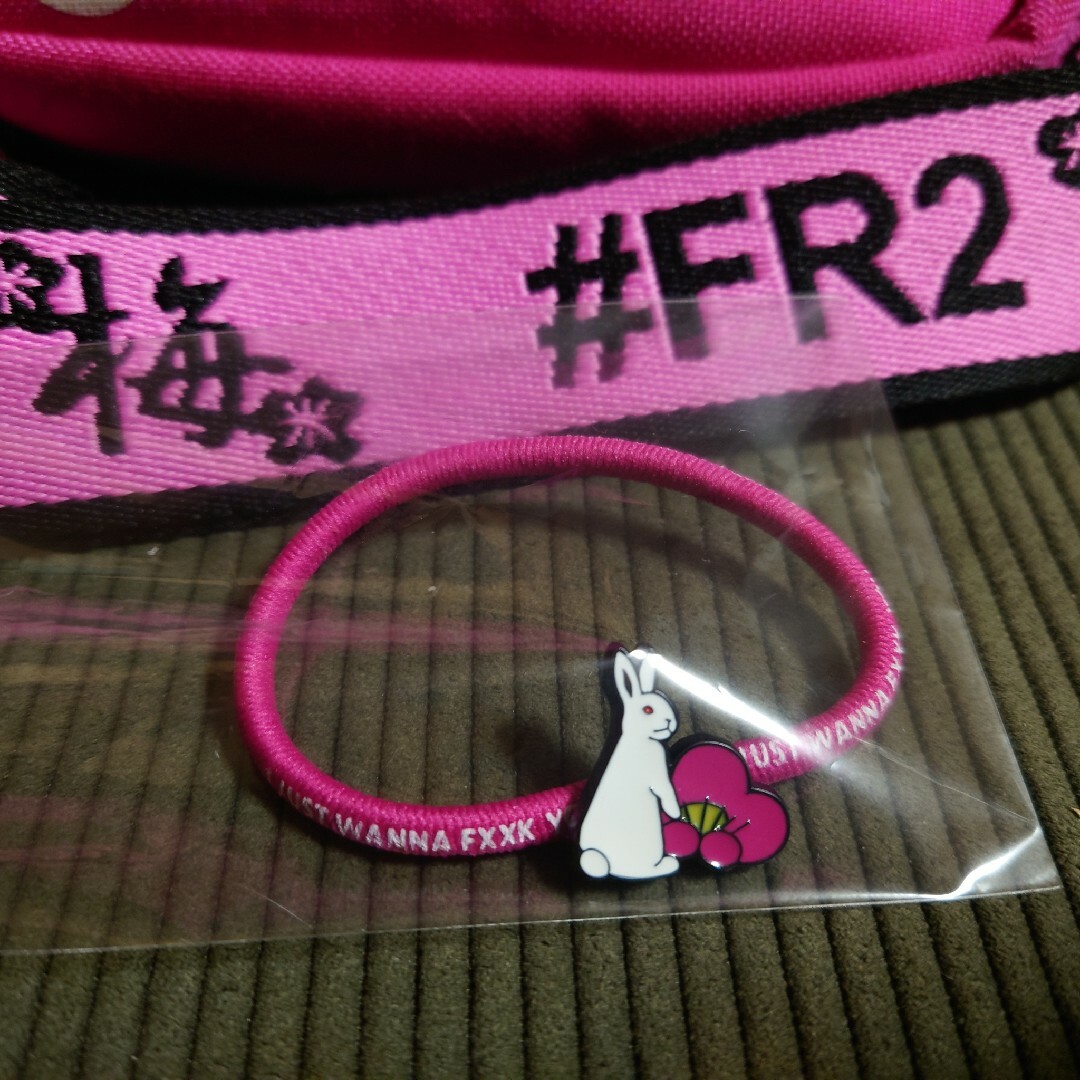 #FR2(エフアールツー)のFR2 梅 ポーチ バッグ ヘアゴム #FR2 CORDURA サコッシュ レディースのバッグ(ショルダーバッグ)の商品写真