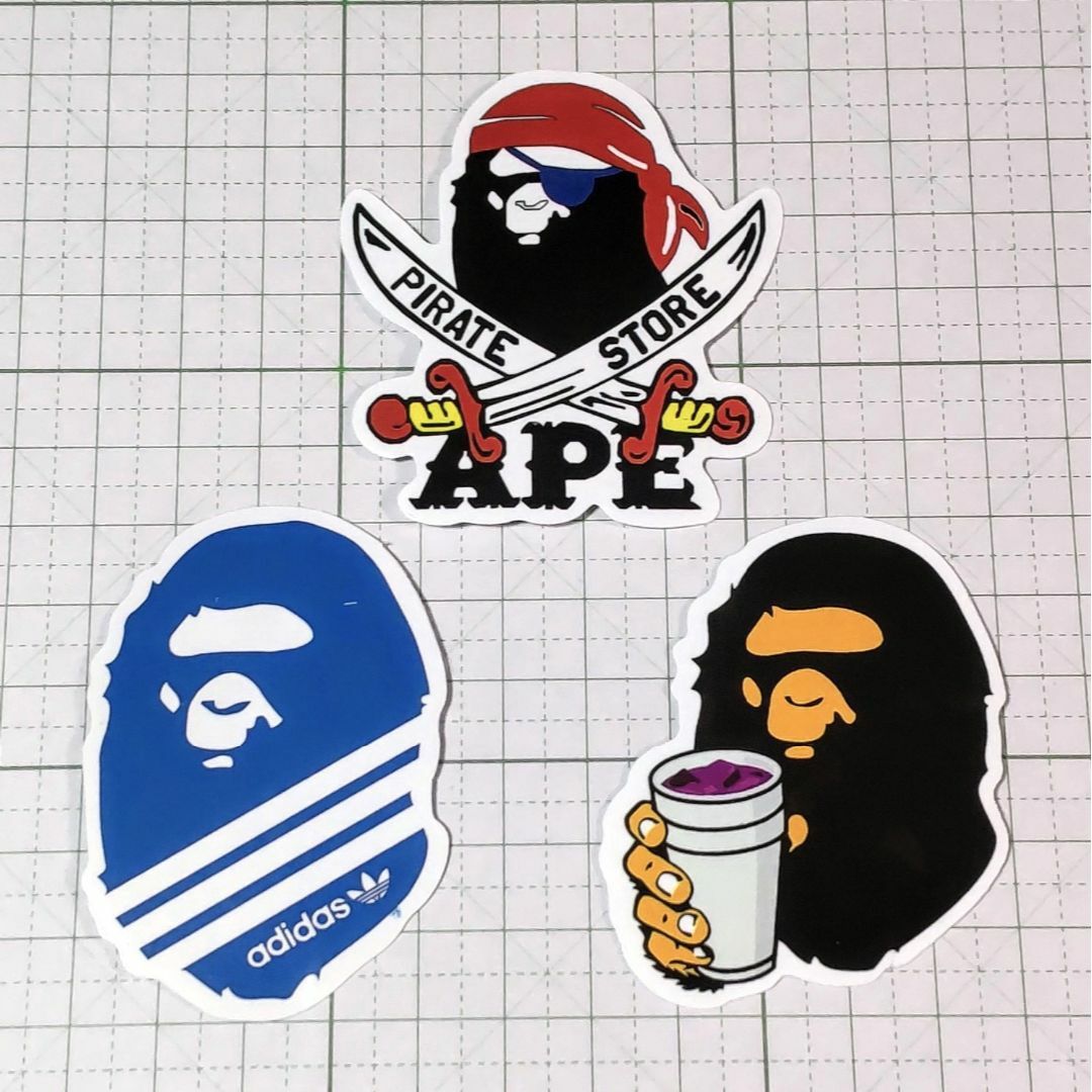 A BATHING APE(アベイシングエイプ)の33 A BATHING APE エイプ ステッカー3枚セット メンズのファッション小物(その他)の商品写真