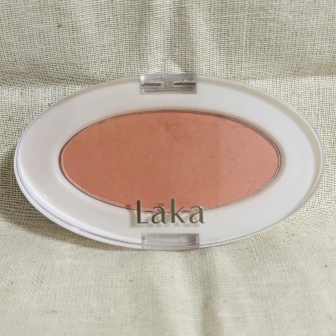 LAKA  ラカ　ラブシルクブラッシュ　701 ハリコ コスメ/美容のベースメイク/化粧品(チーク)の商品写真