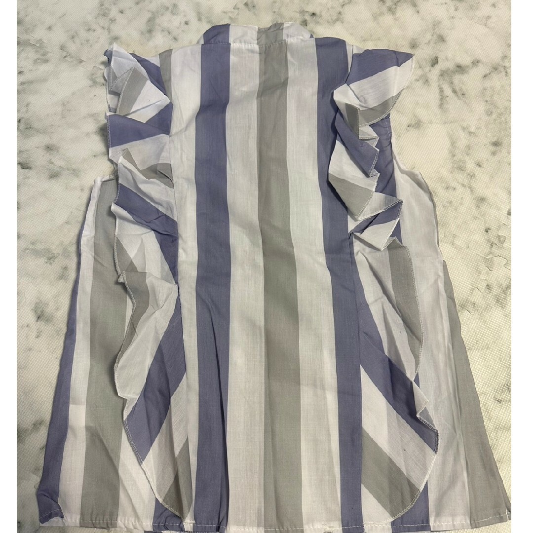 ノースリーブストライプフリルトップス レディースのトップス(シャツ/ブラウス(半袖/袖なし))の商品写真