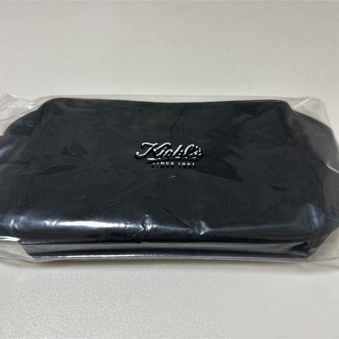 Kiehl's(キールズ)の《新品》キールズ　ポーチ コスメ/美容のメイク道具/ケアグッズ(メイクボックス)の商品写真