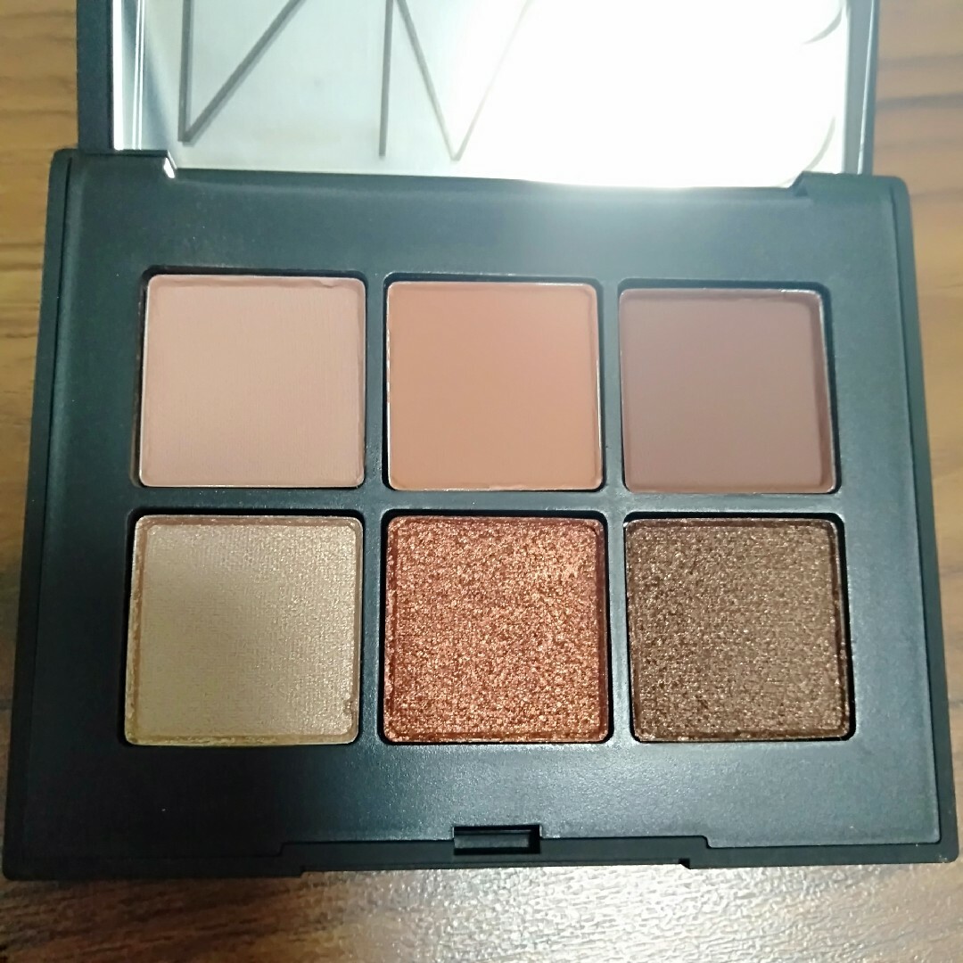 NARS(ナーズ)のNARS✨ヴォワヤジュール　アイシャドーパレット1191 コスメ/美容のベースメイク/化粧品(アイシャドウ)の商品写真