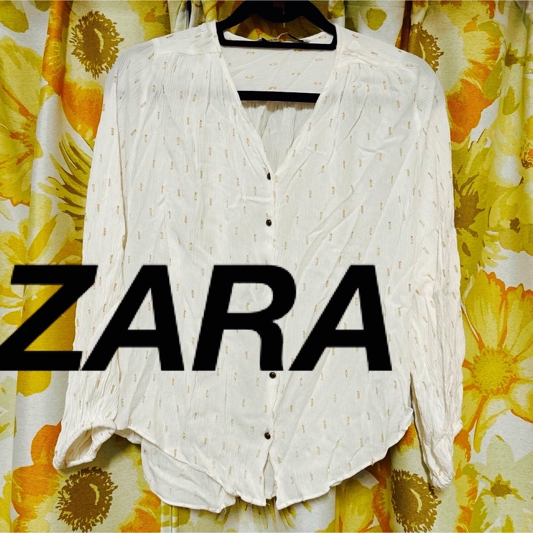 ZARA(ザラ)の【ZARA】金ラメアクセント シャツカットソー レディースのトップス(シャツ/ブラウス(長袖/七分))の商品写真
