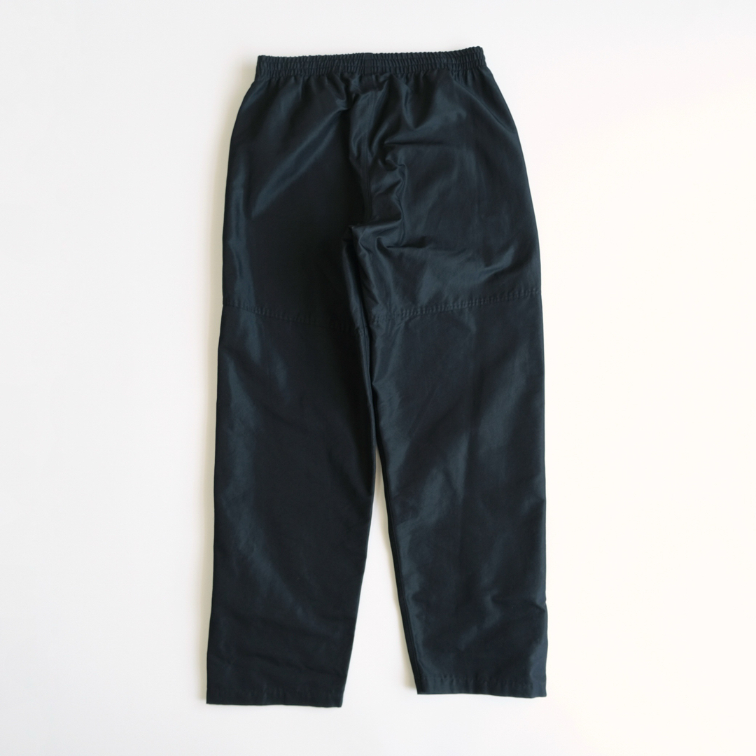 新品　YLEVEイレーヴ　ナイロンシルクツイルトラウザーズ　イージーパンツ黒4  メンズのパンツ(その他)の商品写真
