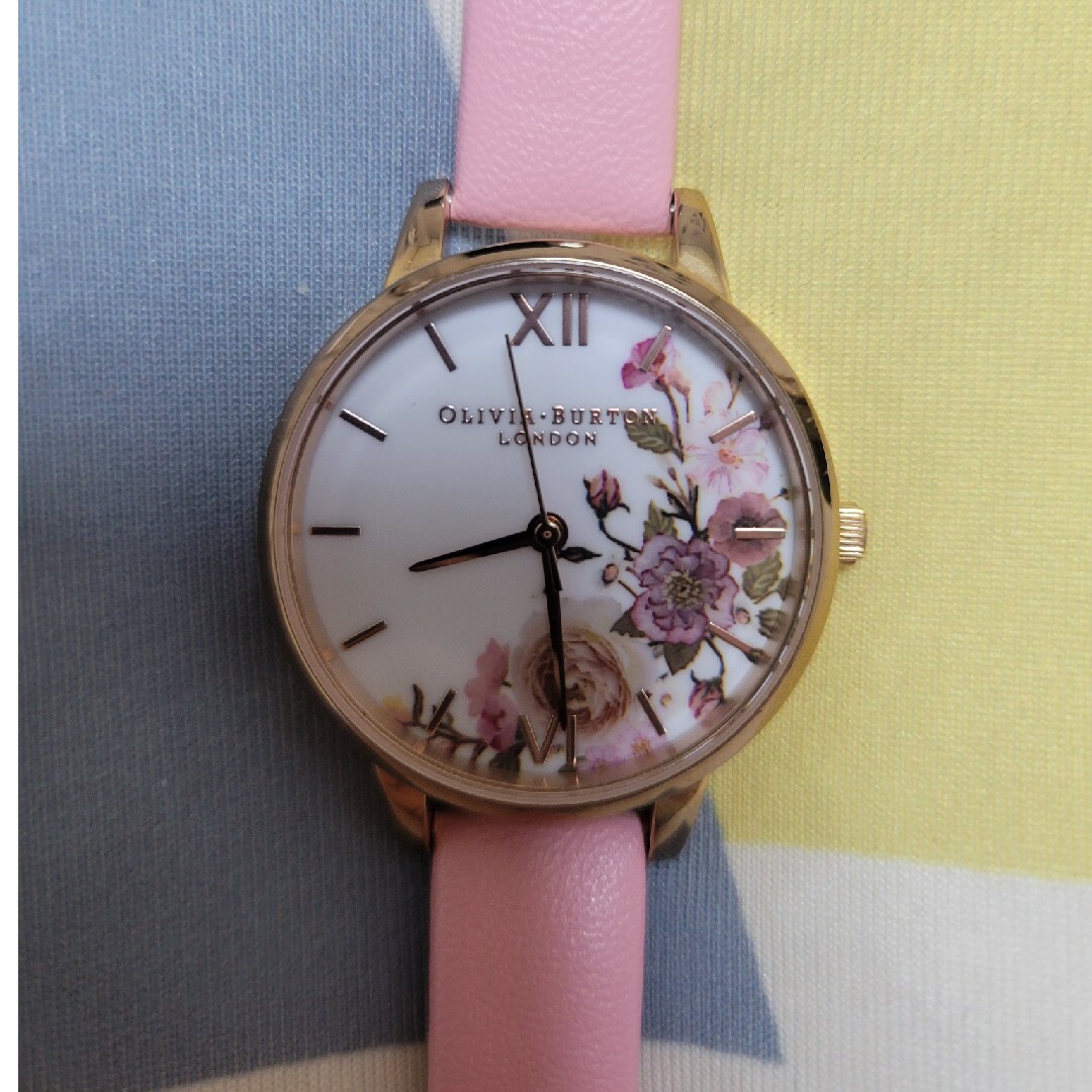 OLIVIA BURTON(オリビアバートン)のOlivia Burton 腕時計 レディースのファッション小物(腕時計)の商品写真