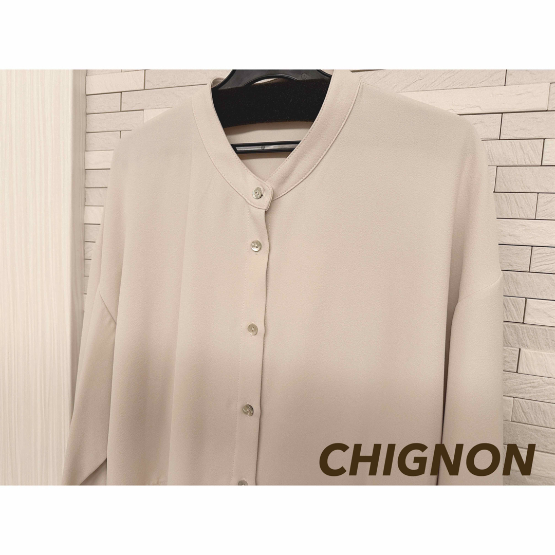 CHIGNON  シニヨン　フリンジ　ブラウス　未使用品 レディースのトップス(シャツ/ブラウス(長袖/七分))の商品写真