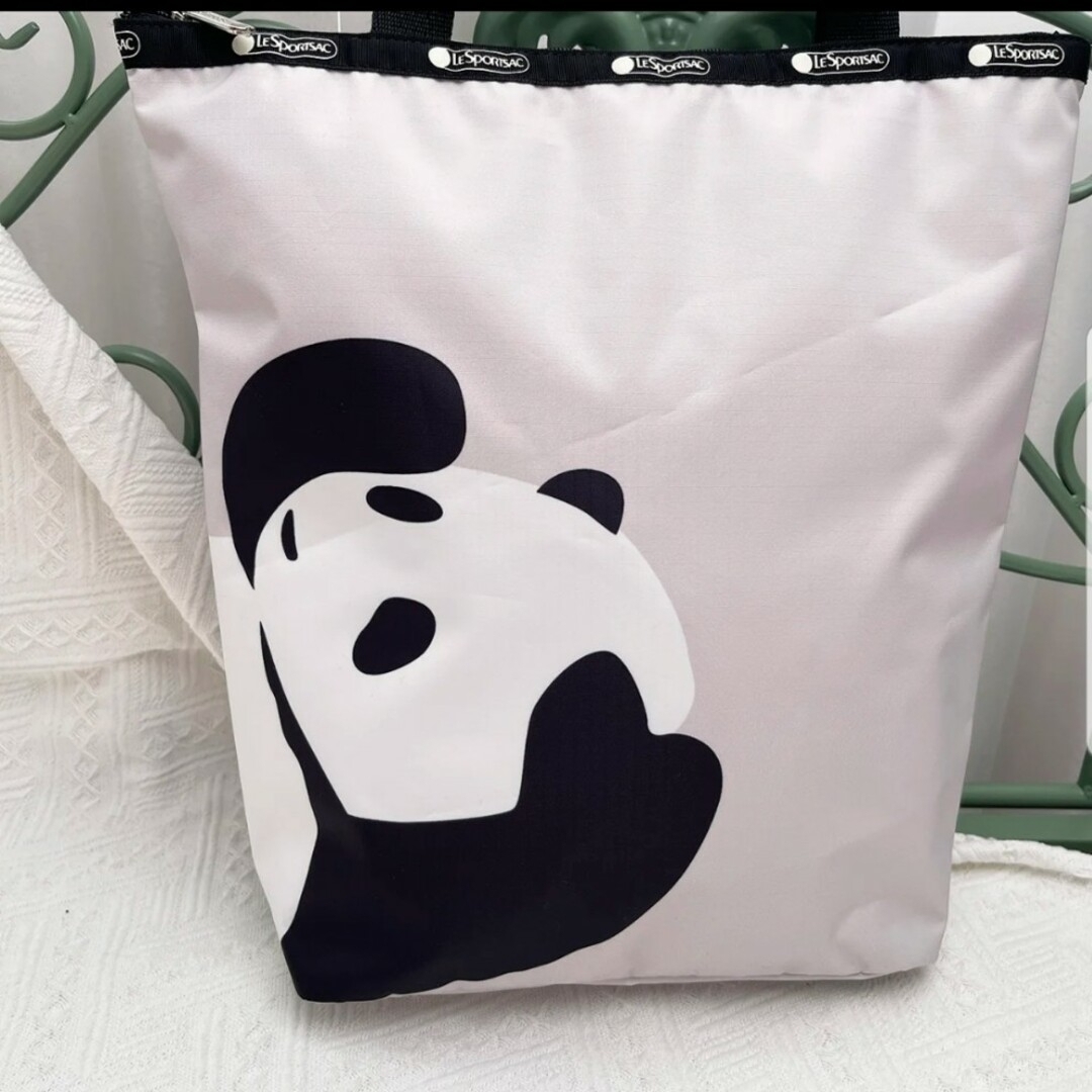 LeSportsac(レスポートサック)のLeSportsac レスポートサック      panda    トートバッグ レディースのバッグ(トートバッグ)の商品写真