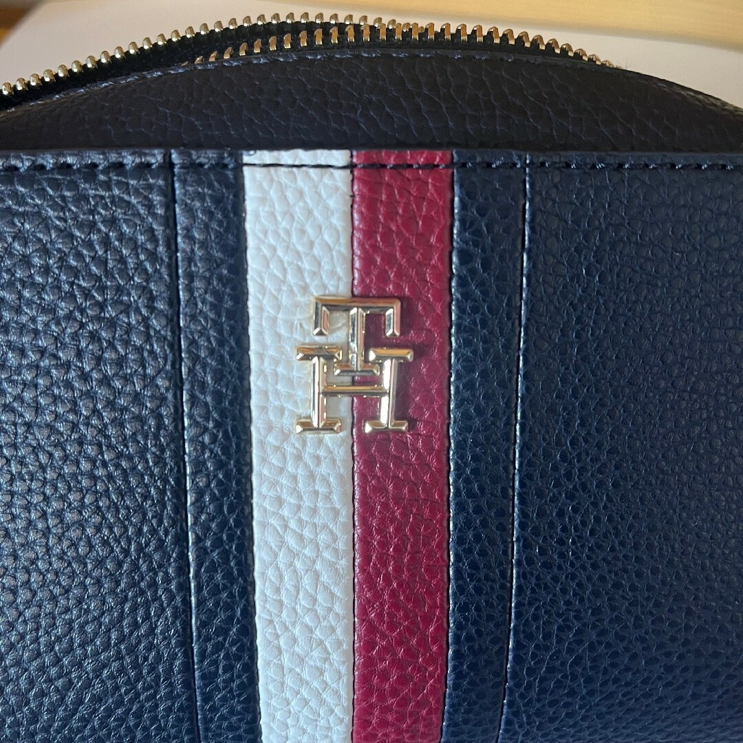 TOMMY HILFIGER(トミーヒルフィガー)の極美品☆ TOMMY HILFIGER ロゴショルダーバッグ ポーチ トミー レディースのバッグ(ショルダーバッグ)の商品写真