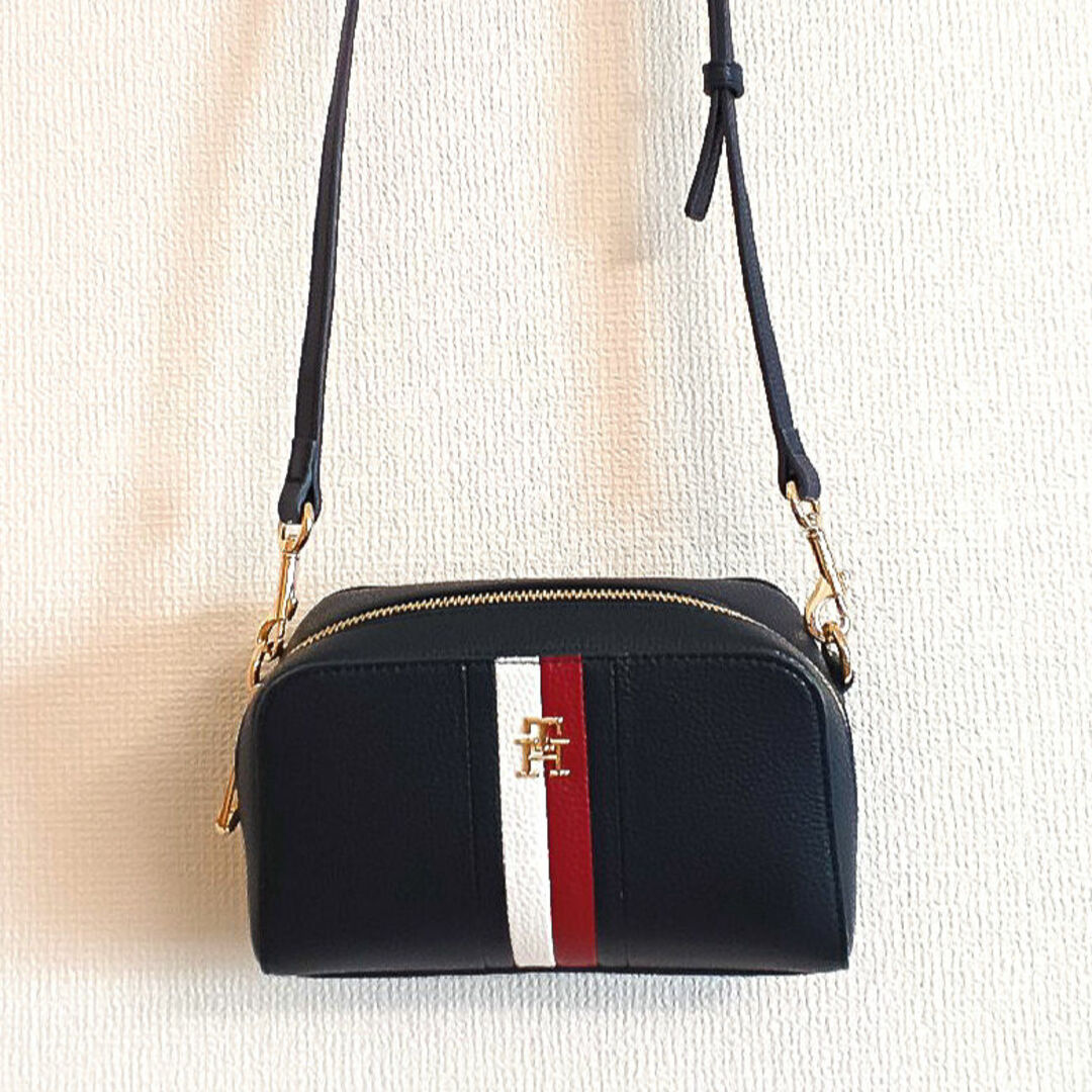 TOMMY HILFIGER(トミーヒルフィガー)の極美品☆ TOMMY HILFIGER ロゴショルダーバッグ ポーチ トミー レディースのバッグ(ショルダーバッグ)の商品写真