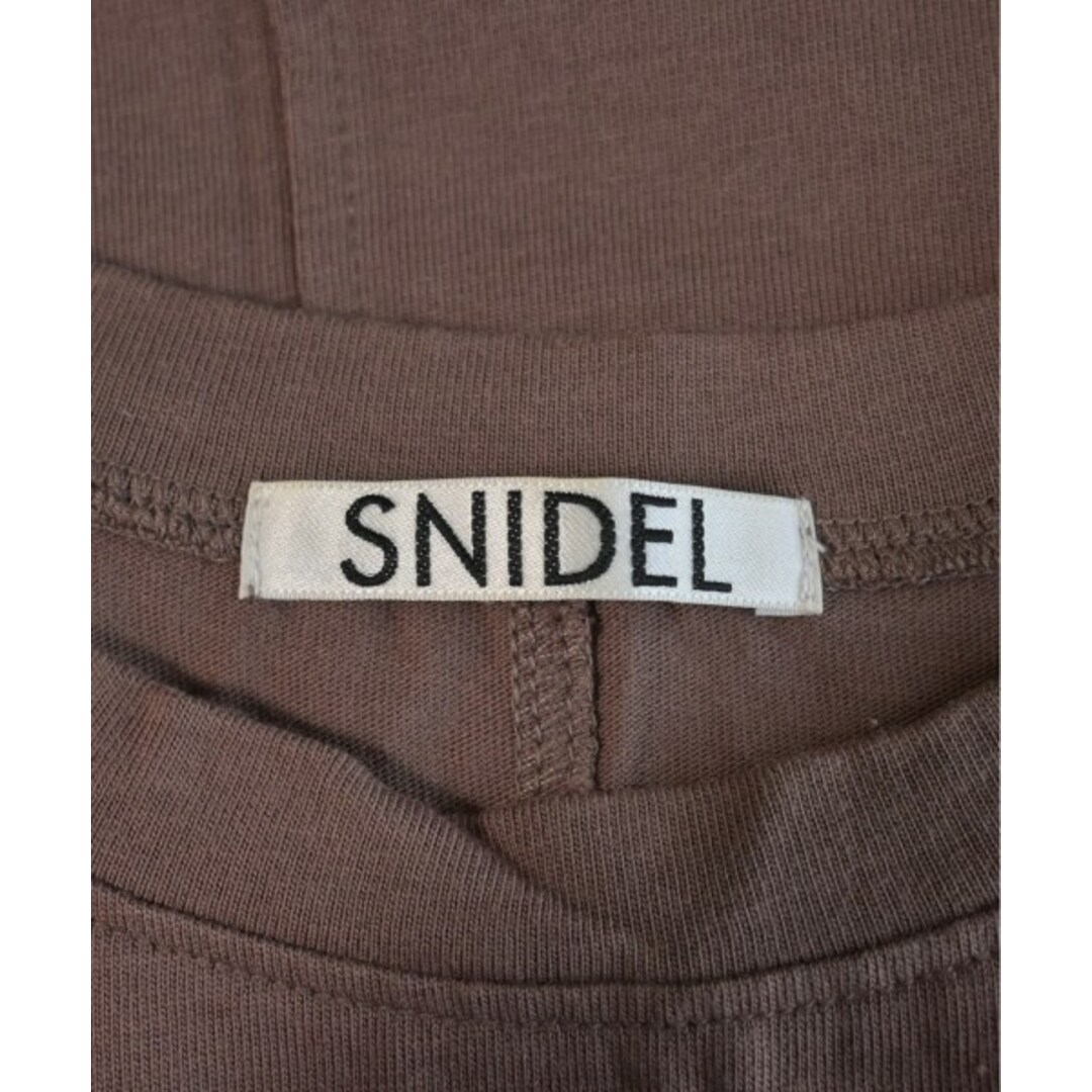 SNIDEL(スナイデル)のSNIDEL スナイデル Tシャツ・カットソー F 茶 【古着】【中古】 レディースのトップス(カットソー(半袖/袖なし))の商品写真