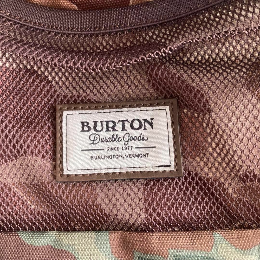 BURTON(バートン)のバートン　BURTON ショルダーバッグ　カモフラ柄　ポーチ　メンズレディース メンズのバッグ(ショルダーバッグ)の商品写真