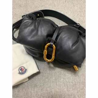 モンクレール(MONCLER)のモンクレール/レザークロスボディーバッグ(ショルダーバッグ)