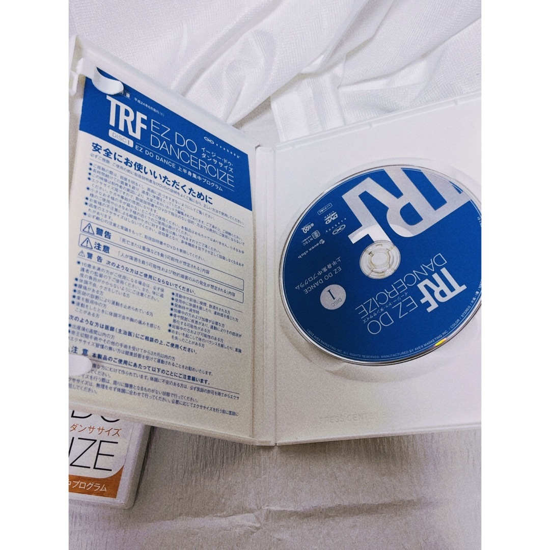 TRFイージードゥダンササイズDVD 3枚組 スポーツ/アウトドアのトレーニング/エクササイズ(トレーニング用品)の商品写真