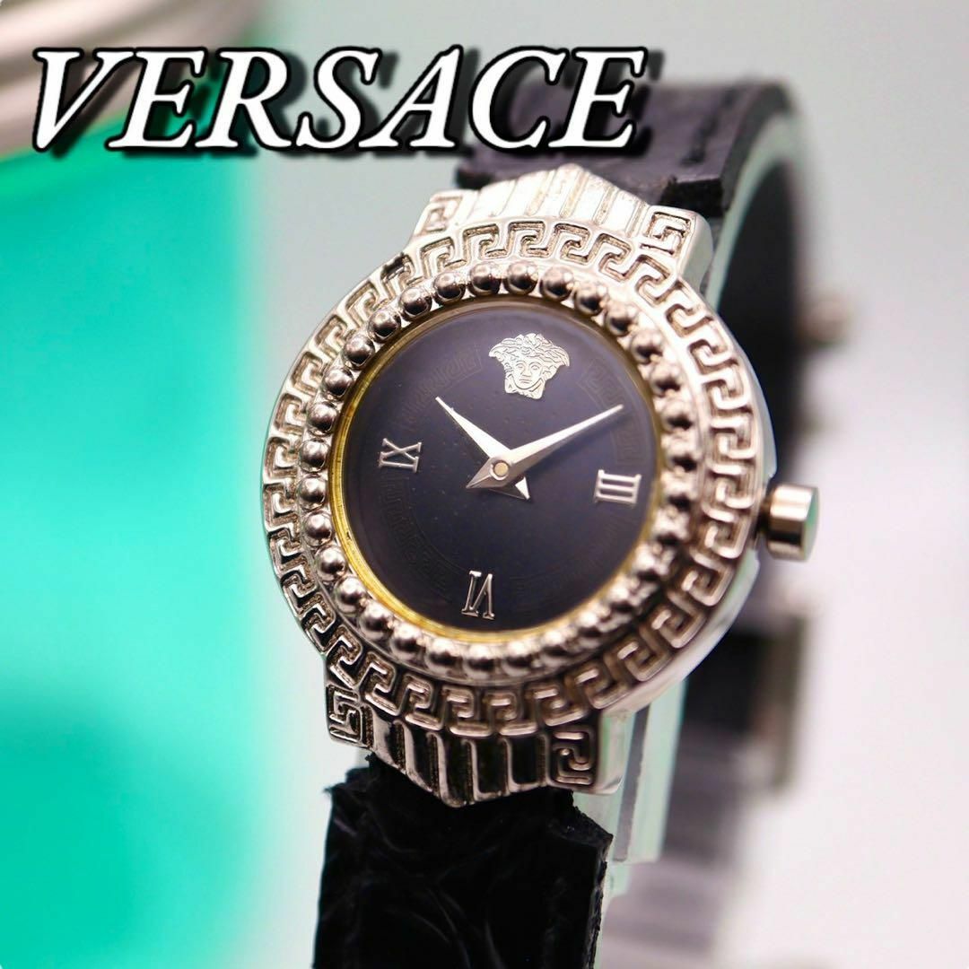 美品 GIANNI VERSACE メデューサ レディース腕時計 823 レディースのファッション小物(腕時計)の商品写真