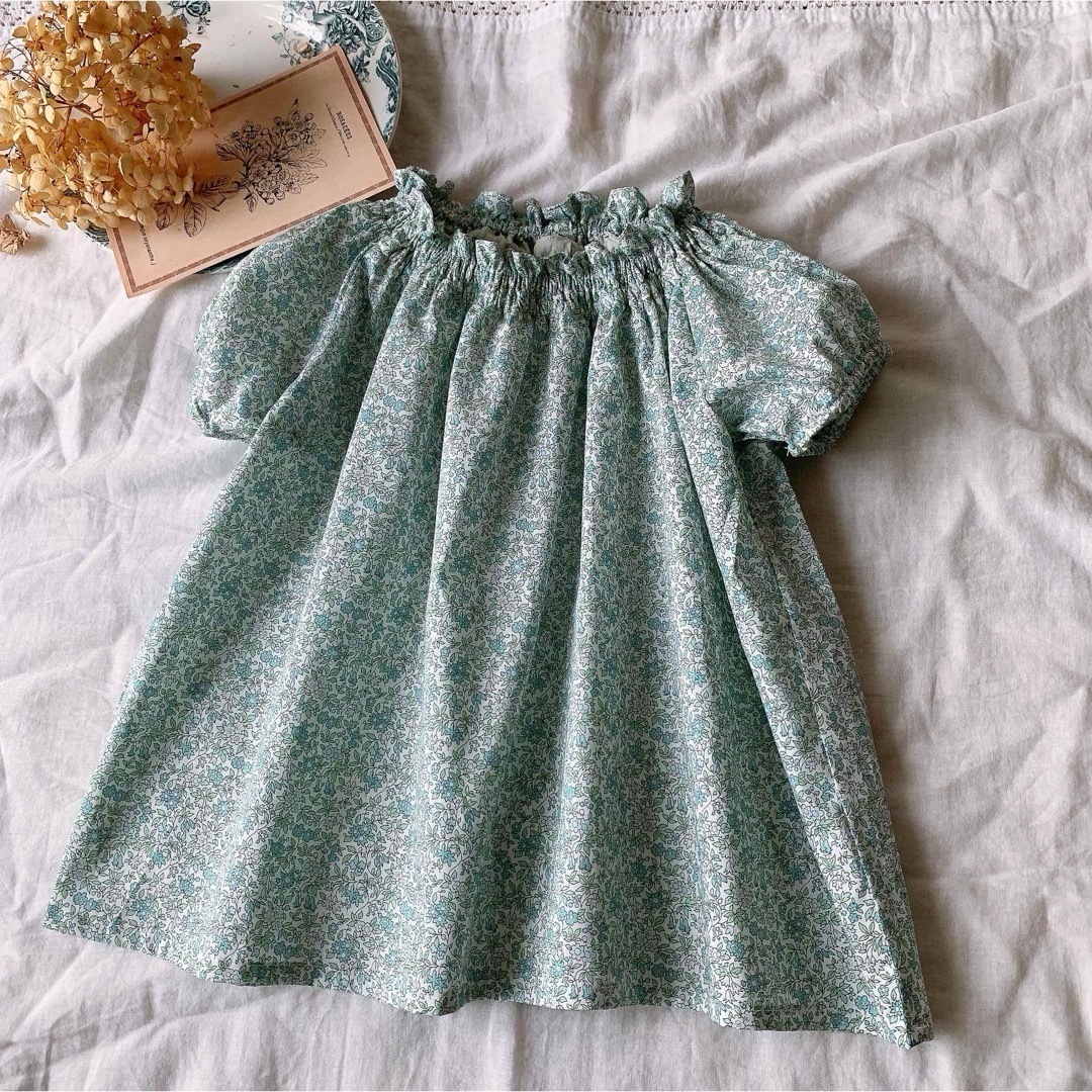 100 リバティ　スタンドフリル ブラウス　ハンドメイド キッズ/ベビー/マタニティのキッズ服女の子用(90cm~)(ブラウス)の商品写真