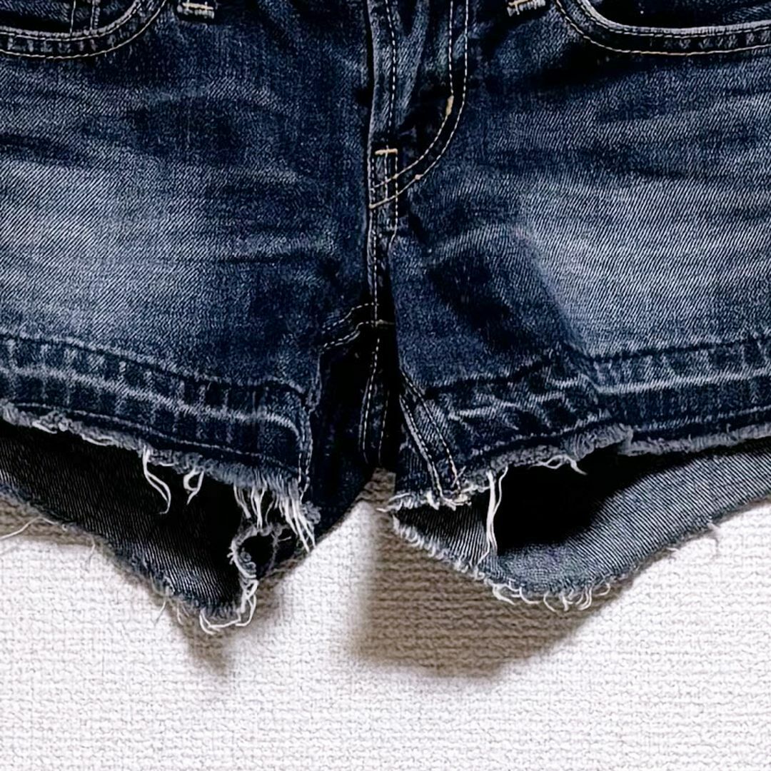 SLY(スライ)のSLY JEANS スライ　ジーンズ　デニム　ショートパンツ　ダメージ　ブルー レディースのパンツ(ショートパンツ)の商品写真