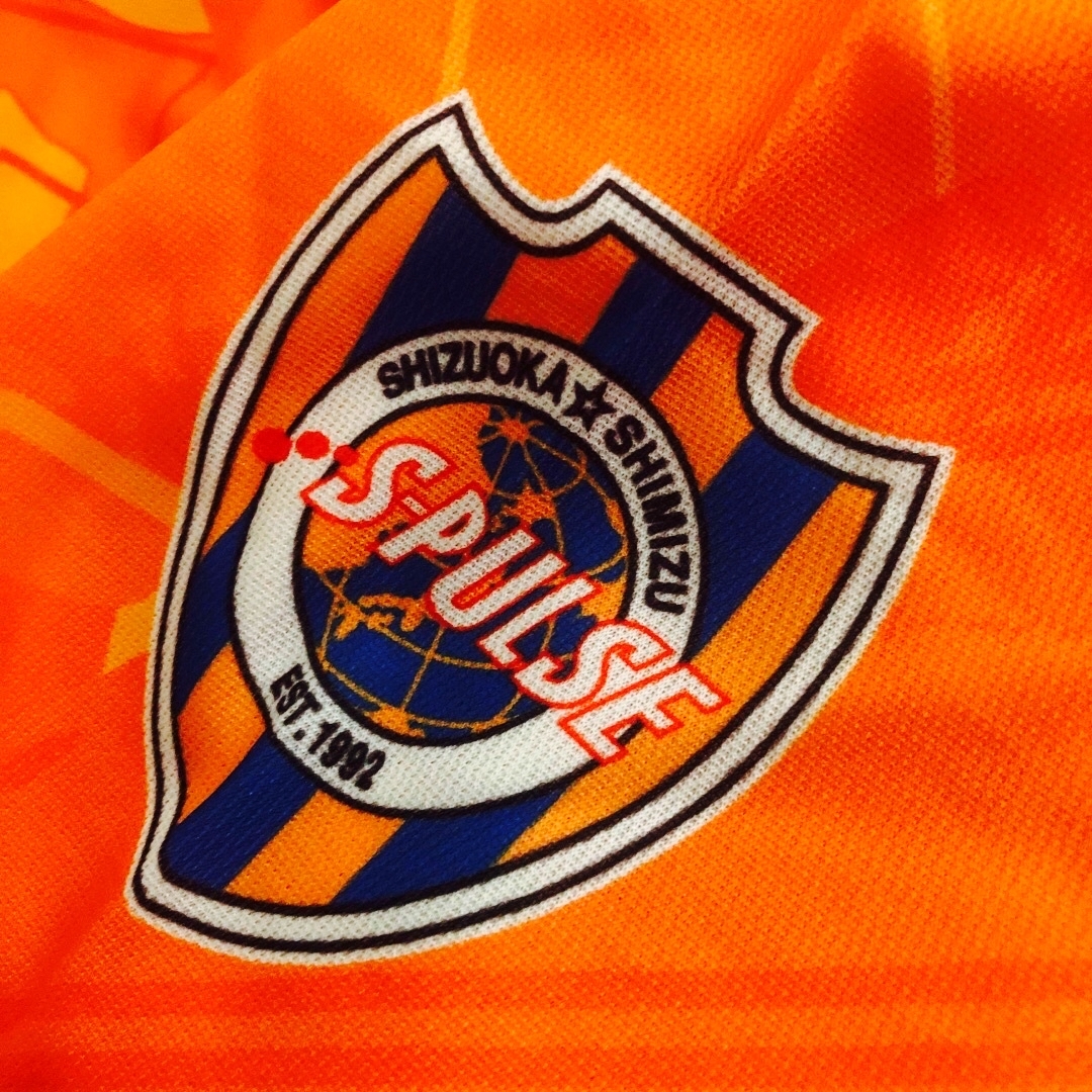 清水エスパルス 30周年記念ベースボールシャツ スポーツ/アウトドアのサッカー/フットサル(応援グッズ)の商品写真