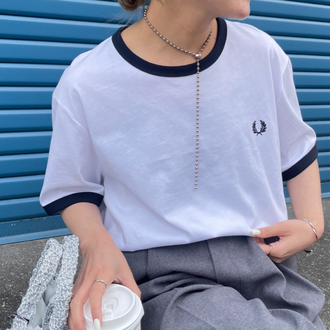 FRED PERRY(フレッドペリー)のFRED PERRY/フレッドペリー] ワンポイントロゴ刺繍 リンガーTシャツ メンズのトップス(Tシャツ/カットソー(半袖/袖なし))の商品写真