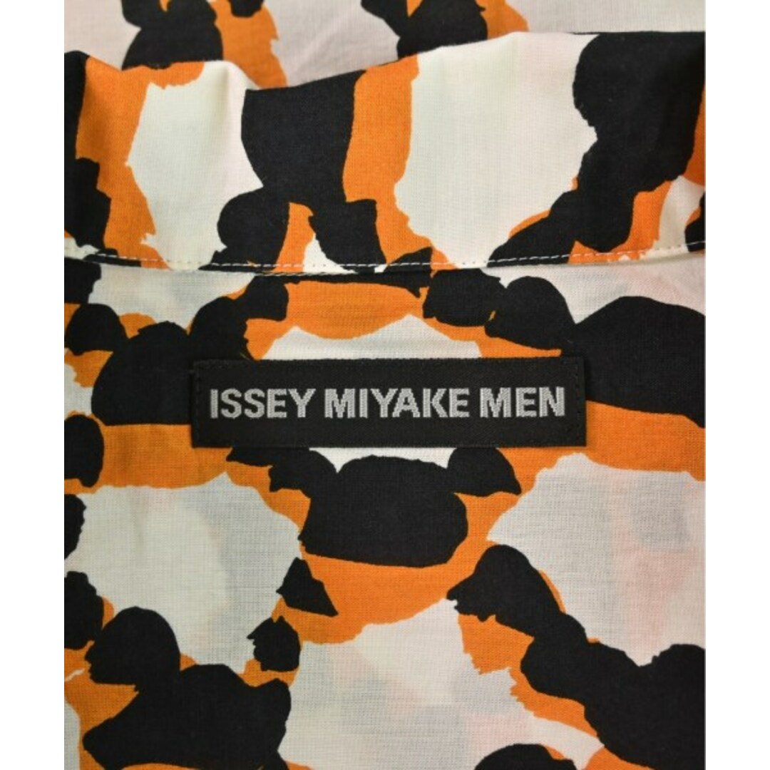 ISSEY MIYAKE MEN(イッセイミヤケメン)のISSEY MIYAKE MEN カジュアルシャツ 2(M位) 【古着】【中古】 メンズのトップス(シャツ)の商品写真