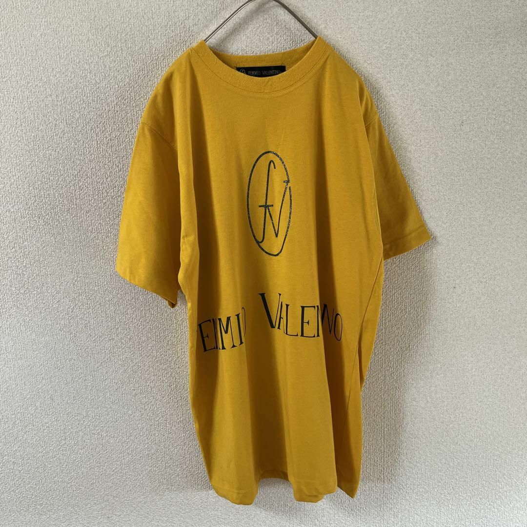 T1 VALENTINO tシャツ半袖　プリントロゴ　イタリア　Mメンズ 黄色 メンズのトップス(Tシャツ/カットソー(半袖/袖なし))の商品写真